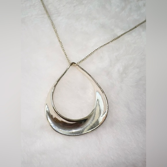 Silver Teardrop Necklace adjustable up to 18 inches - Picture 2 of 2